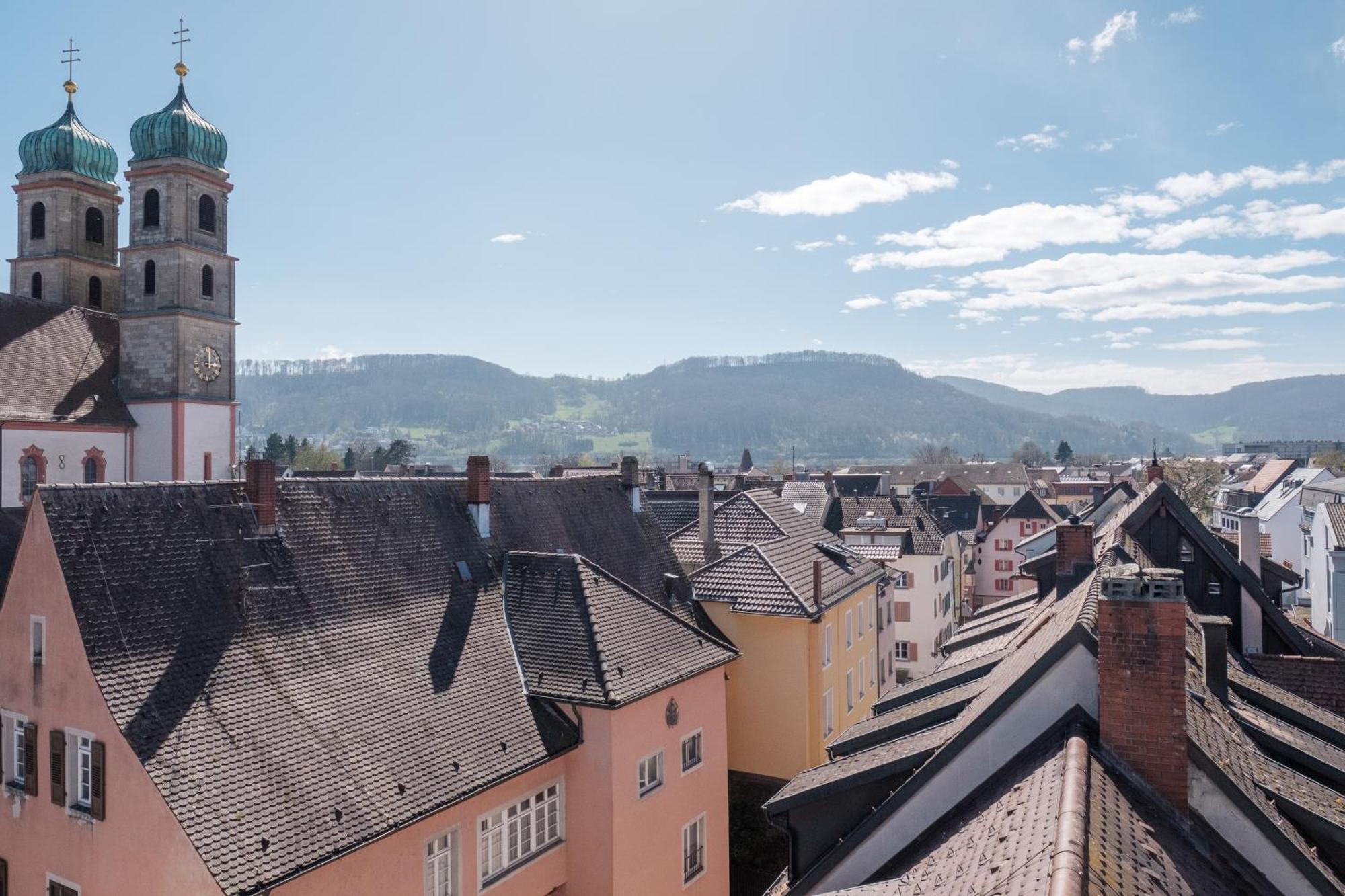 Neu Deluxe Suite Muensterblick, Maisonette, Kingsize Bett, Kueche, Netflix, Aussicht, E-Kamin Bad Säckingen Kültér fotó